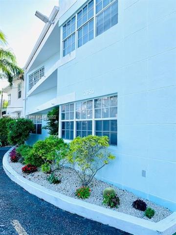 PINETREE RESIDENCES 2850,Pine Tree Dr Miami Beach 72829